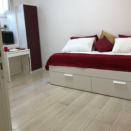 Fv Studios Riviera Νάπολη Εξωτερικό φωτογραφία